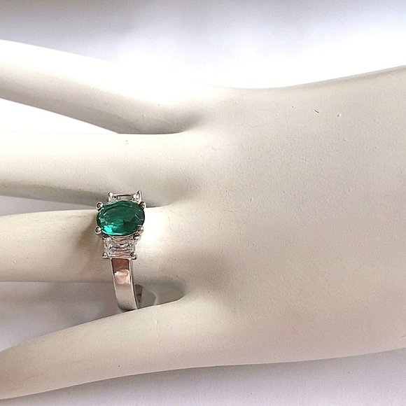 Silver Emerald Cocktail Ring Size 10 Green Cubic Zirconia Simulated Plated - Picture 6 of 11